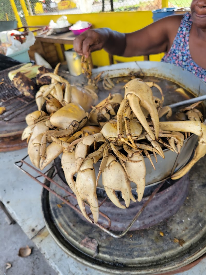 Alice the Crab Vendor