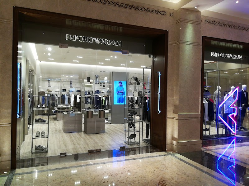 Armani Shop