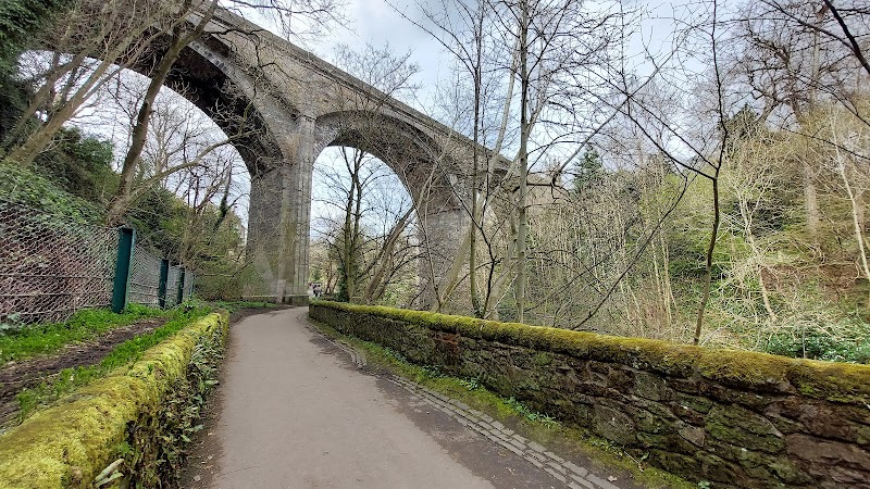 Dean Village walk