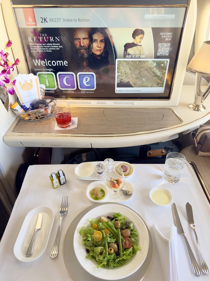 Dubai First Class Lounge