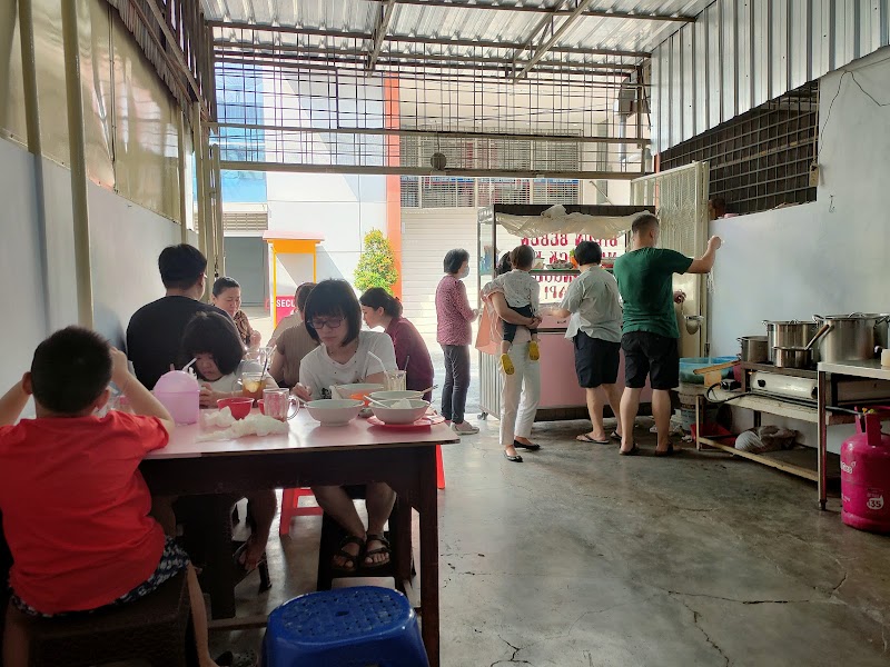 Duck Bihun (Bihun Bebek) stall