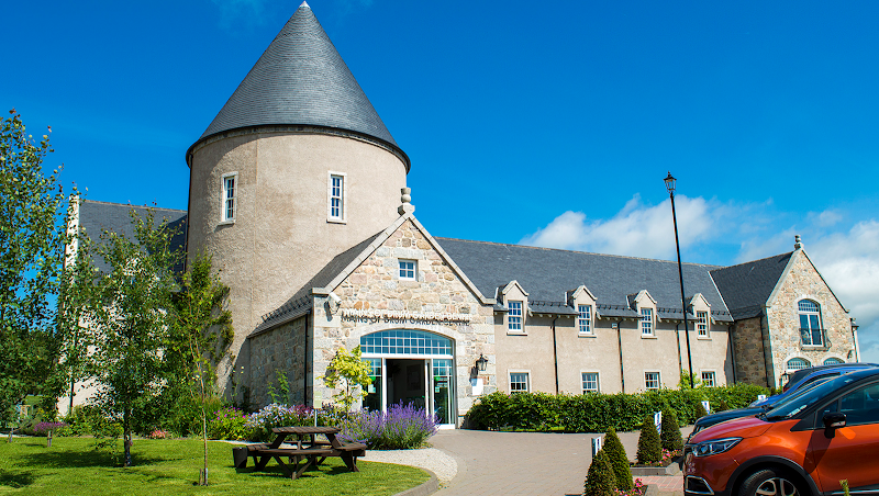 Empress Tish (House of Drum Pan Catering)