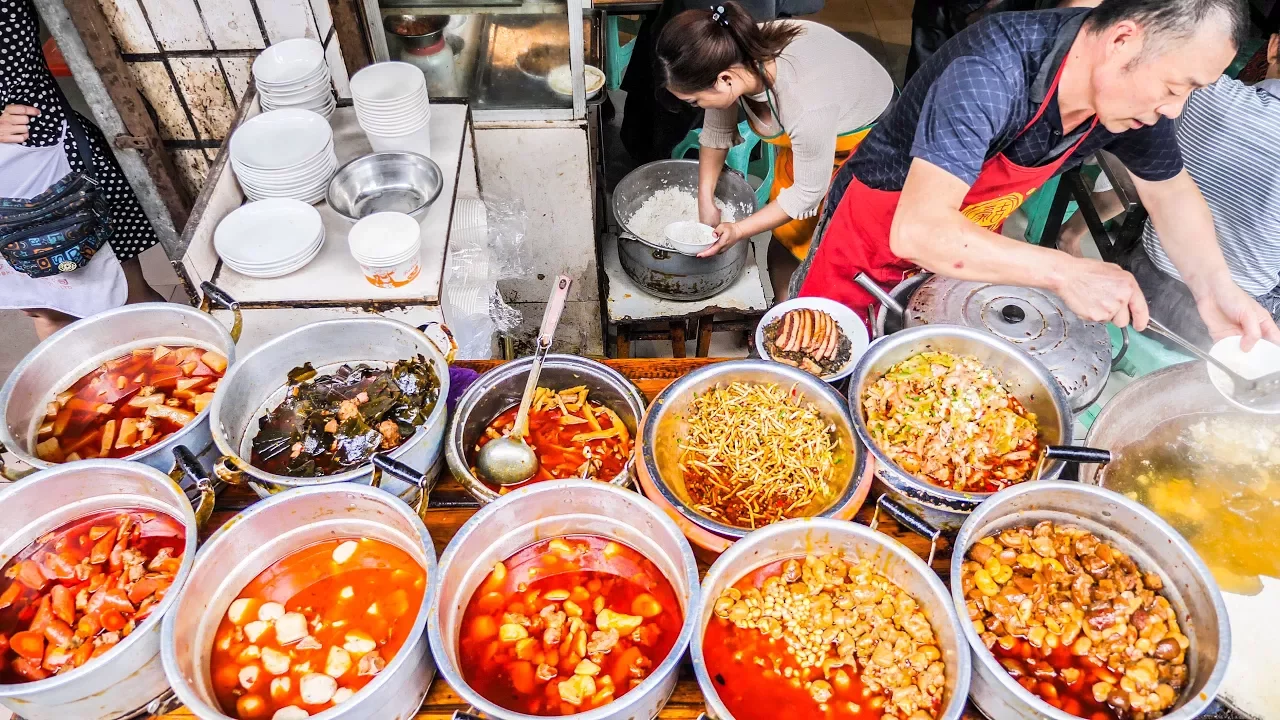 Guǎfù miàn (Widow's Noodles)
