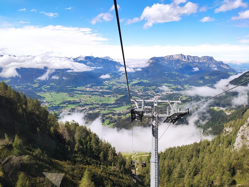 Jennerbahn Cable Car to Mittelstation