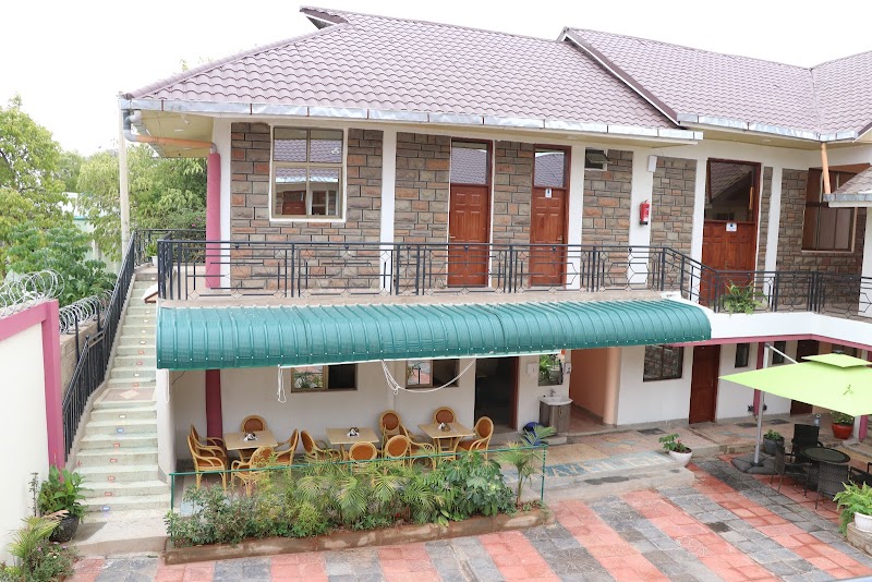 Moyaale Hotel