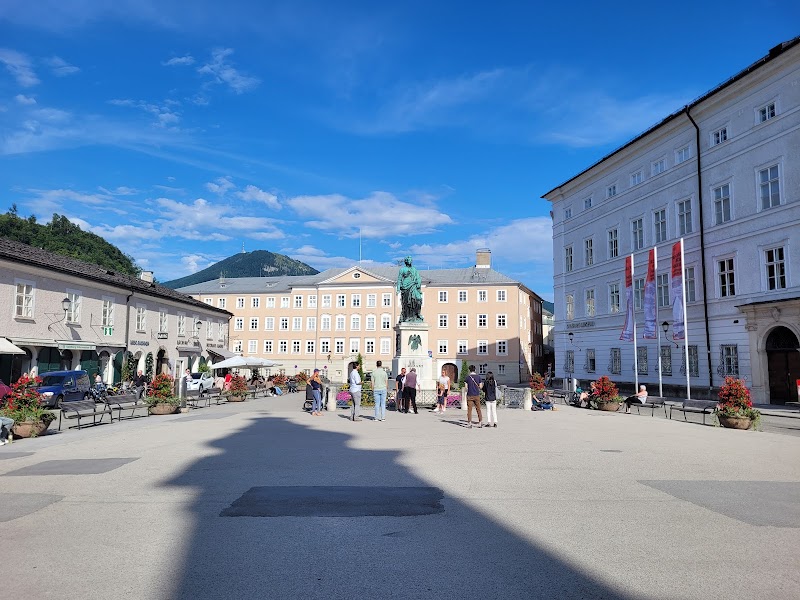 Mozart Square